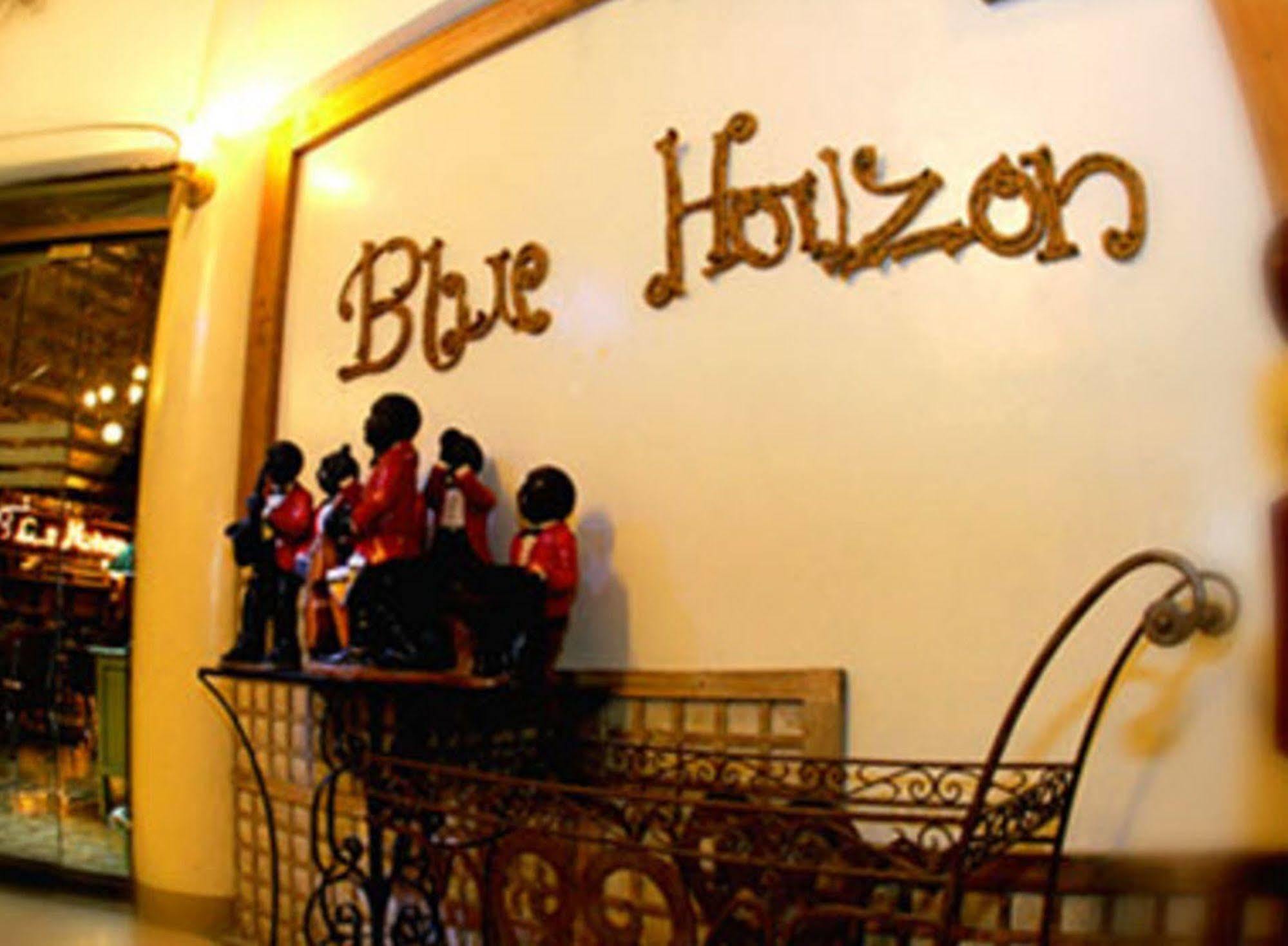 Crown Royale Hotel Balanga Buitenkant foto